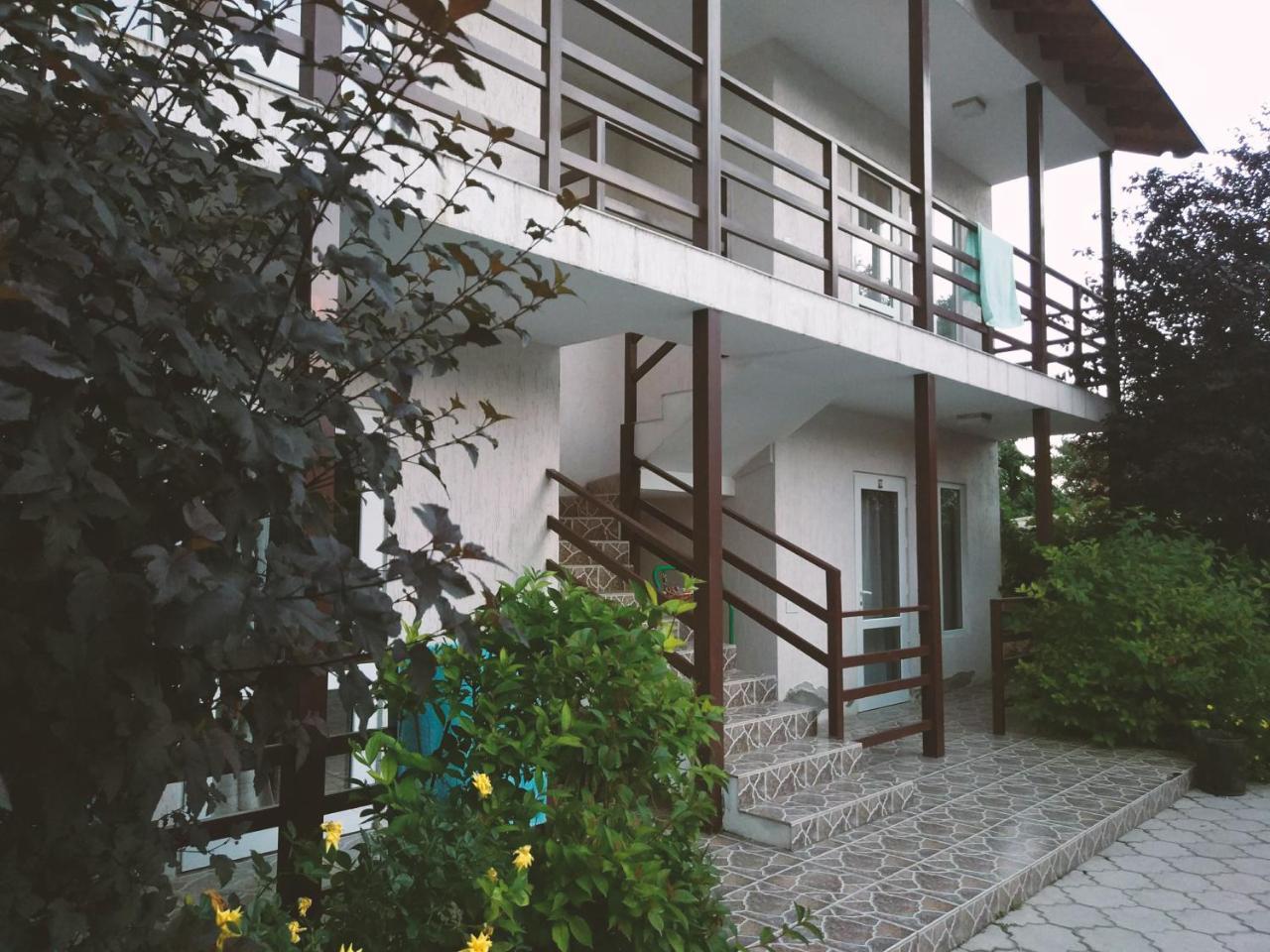 Guest House Leto Dolinka Екстериор снимка